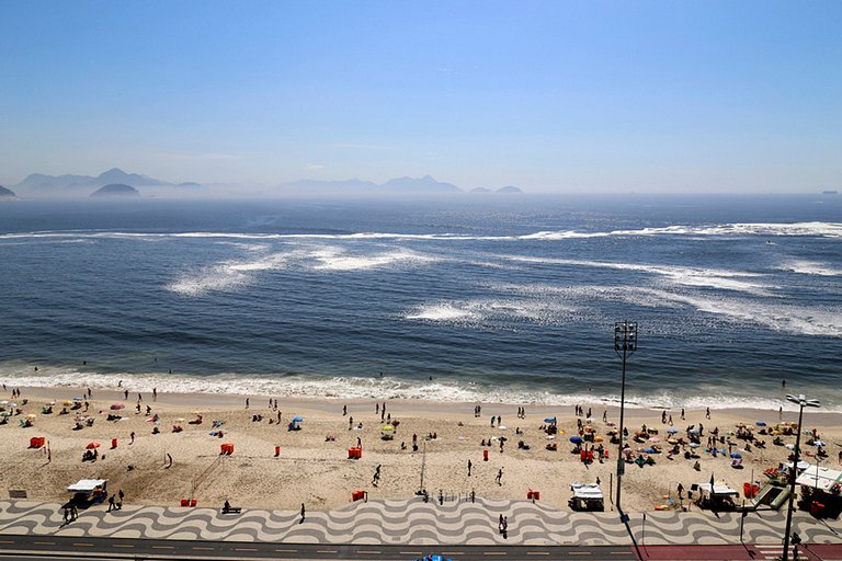 Rio231 - Apartamento frente-mar em Copacabana