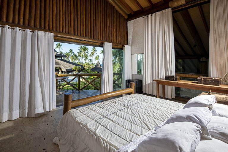 Bah020 - Oceanfront villa with 7 suites in Maraú