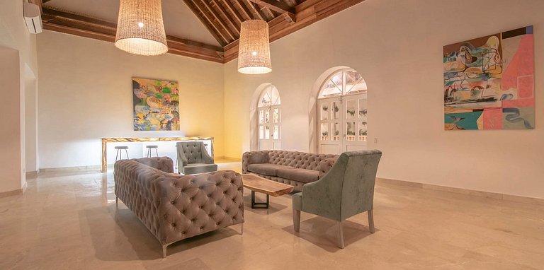 Car045 - 15 Bedroom Villa in the Walled City of Cartagena