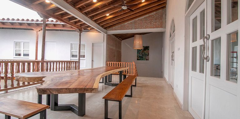 Car045 - 15 Bedroom Villa in the Walled City of Cartagena