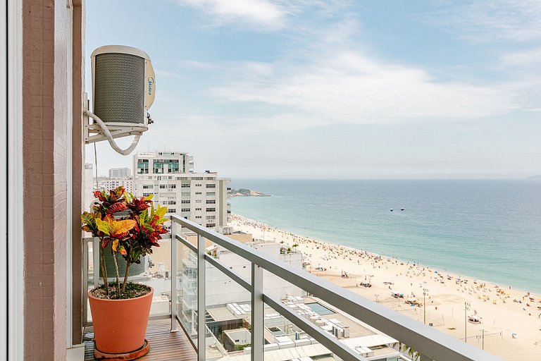 Rio089 - Triplex penthouse overlooking the sea in Ipanema