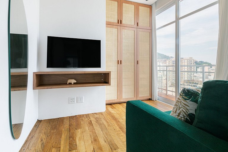Rio089 - Triplex penthouse overlooking the sea in Ipanema