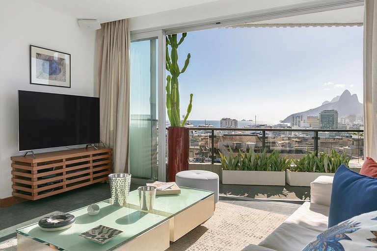Rio072 - Penthouse with breathtaking view pool in Copacabana