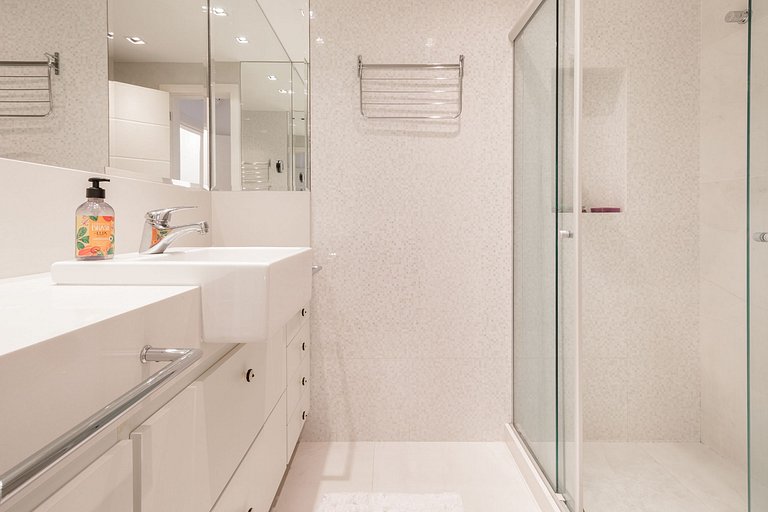 Rio234 - Lindo apartamento de 2 quartos em Ipanema