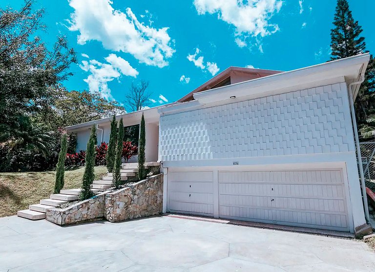 Med052 - Luxurious house with pool in El Poblado