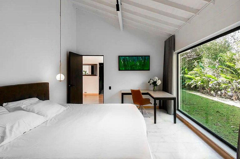 Med052 - Luxurious house with pool in El Poblado