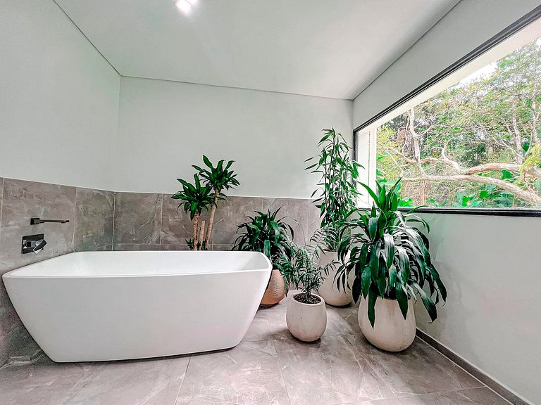 Med052 - Luxurious house with pool in El Poblado
