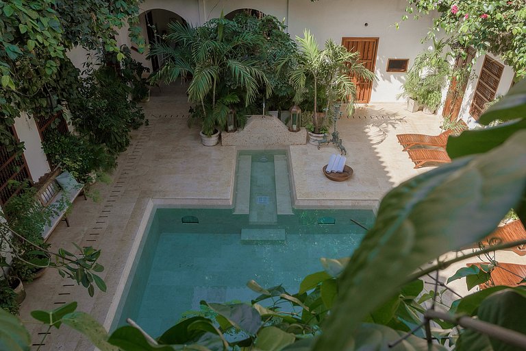 Car038 - Luxurious classic villa in Cartagena's old town