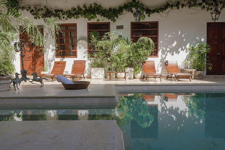 Car038 - Luxurious classic villa in Cartagena's old town
