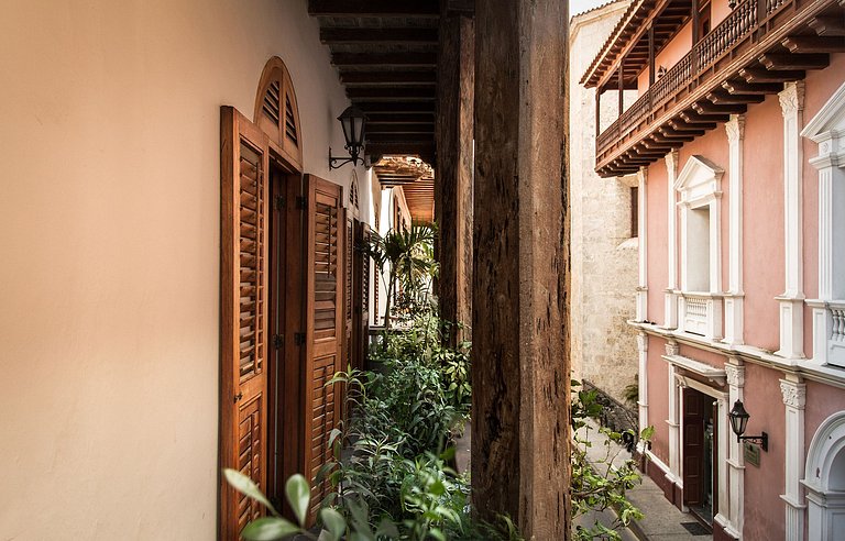 Car038 - Luxurious classic villa in Cartagena's old town