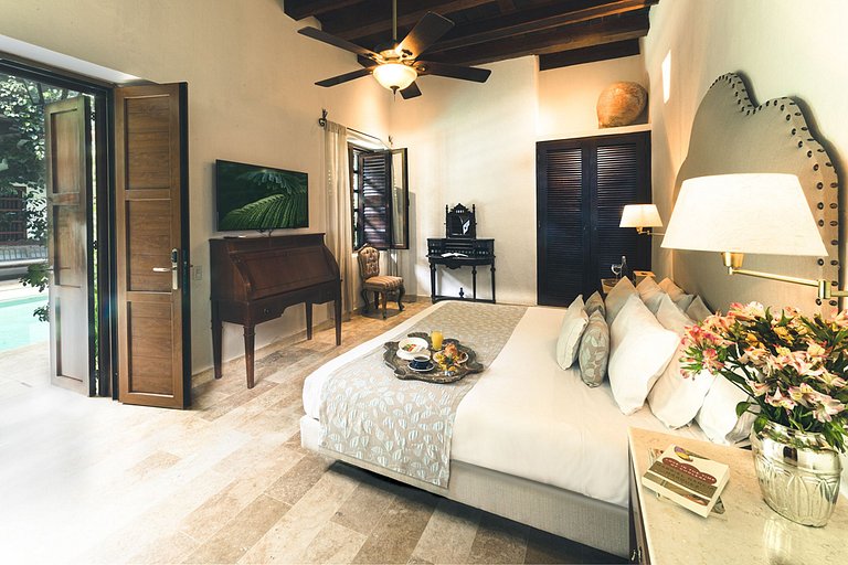 Car038 - Luxurious classic villa in Cartagena's old town