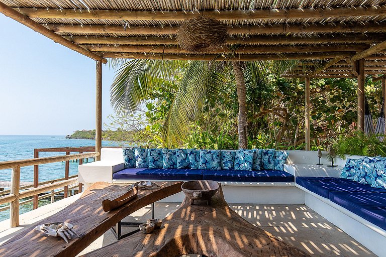 Car055 - Beautiful beach house in Islas del Rosario