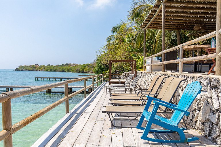 Car055 - Beautiful beach house in Islas del Rosario