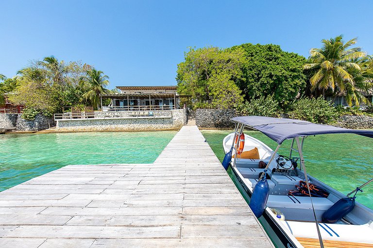 Car055 - Beautiful beach house in Islas del Rosario