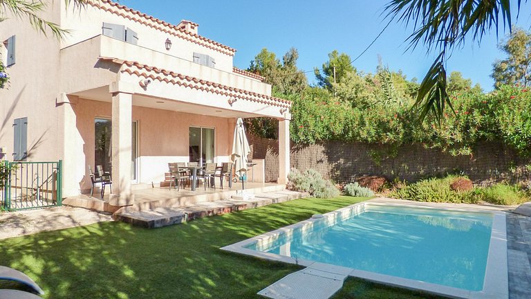 Azu011 - Charmosa villa de veraneio em La Croix-Valmer