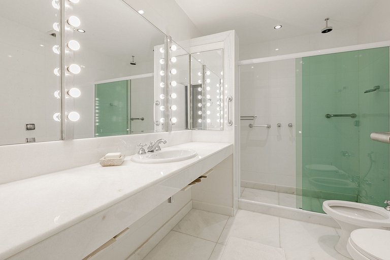 Rio257 - Penthouse de dos pisos con vista al mar en Ipanema