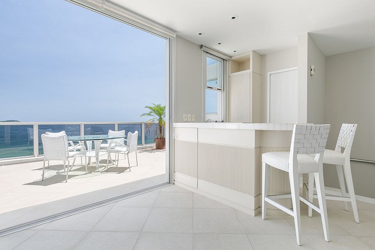 Rio257 - Duplex penthouse with sea view in Ipanema