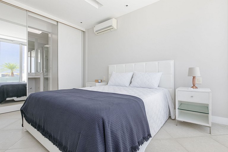 Rio257 - Duplex penthouse with sea view in Ipanema