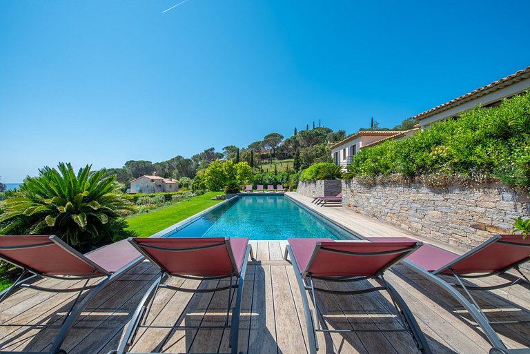Azu022 - 5-bedroom villa with swimming pool in La Croix-Valm
