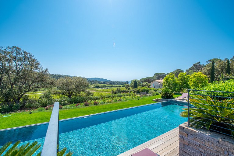 Azu022 - 5-bedroom villa with swimming pool in La Croix-Valm