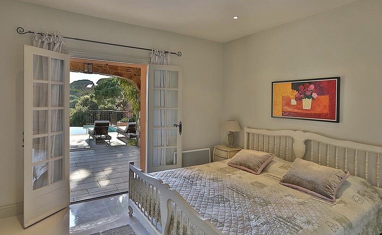 Azu028 - Villa com piscina infinita em La Croix-Valmer