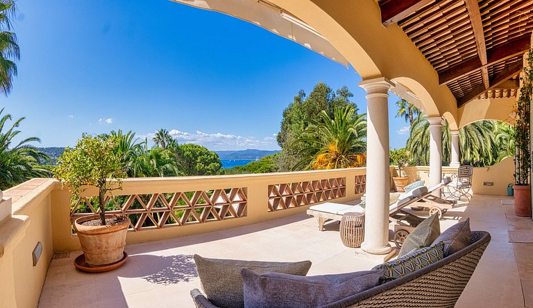 Azu051 - Amazing luxury villa with pool in St. Tropez