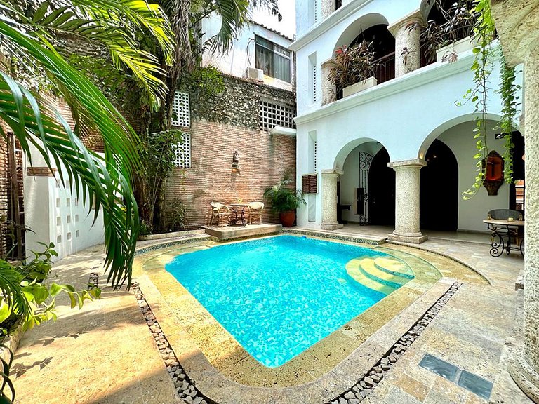 Car071 - Charmosa casa no centro histórico de Cartagena