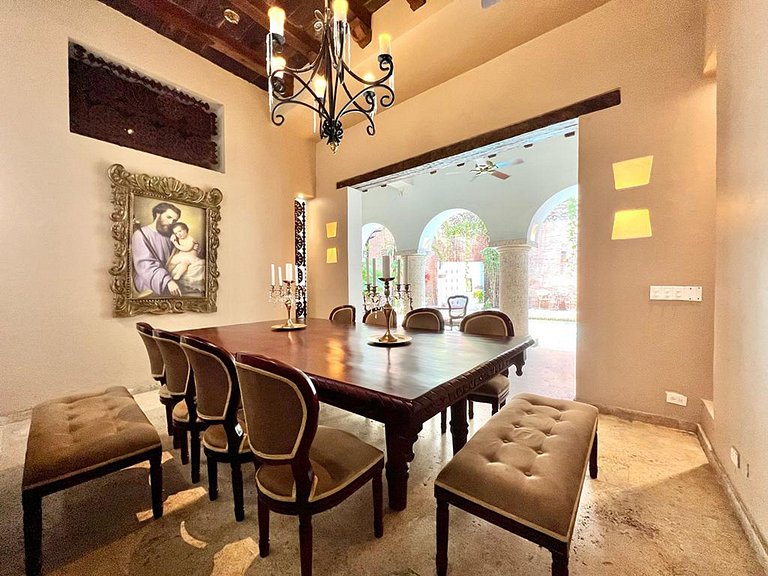 Car071 - Charmante maison dans le centre historique