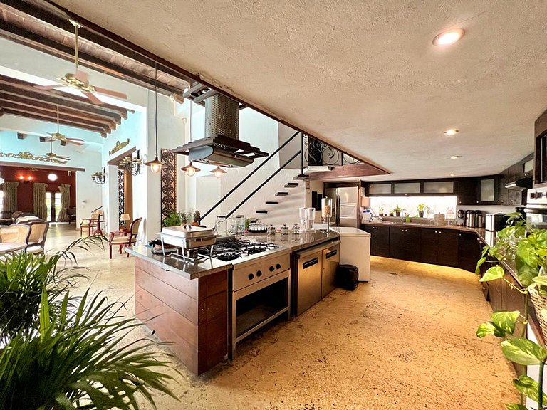 Car071 - Charmante maison dans le centre historique