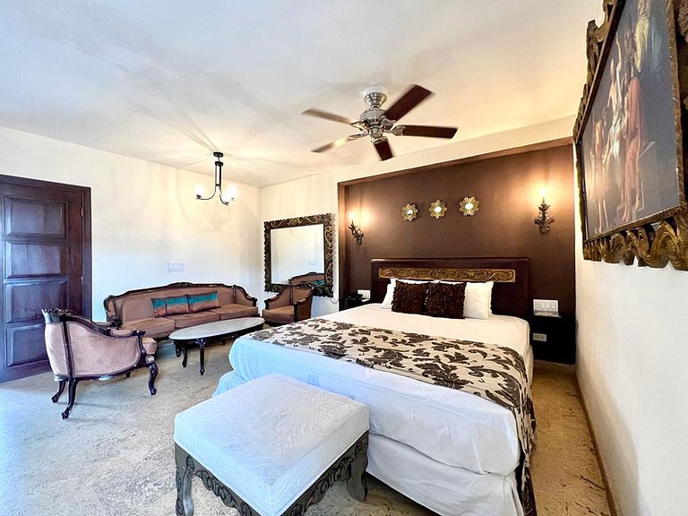 Car071 - Charmante maison dans le centre historique