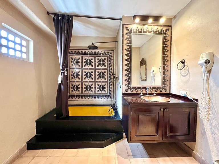 Car071 - Charmante maison dans le centre historique