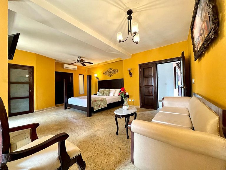 Car071 - Encantadora casa en el centro histórico