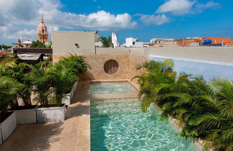 Car020 - Luxurious 13-bedroom villa in Cartagena