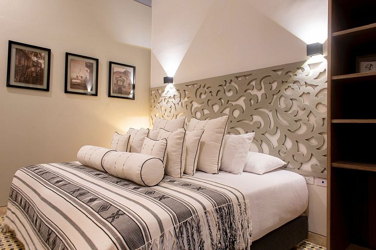 Car020 - Luxurious 13-bedroom villa in Cartagena