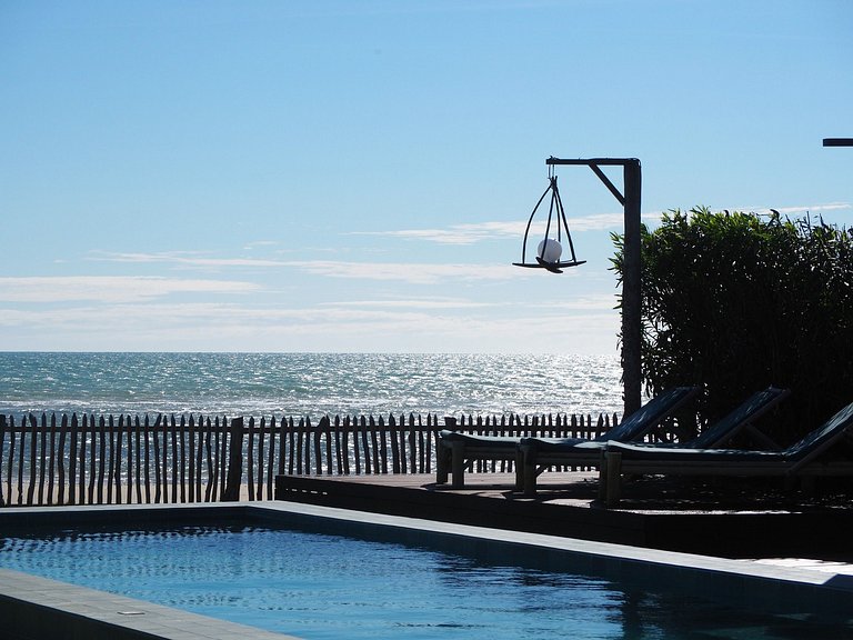 Cea064 - Sea front villa with pool in Guajiru