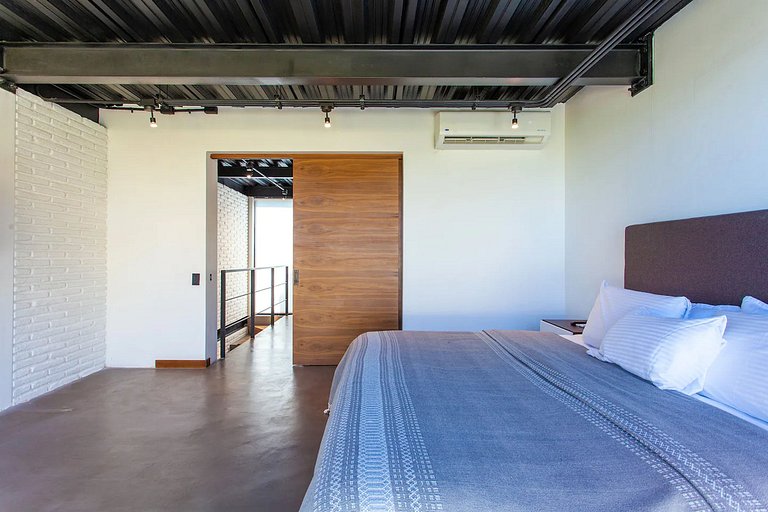 Car040 - Beautiful 2-bedroom loft in the Historic Center