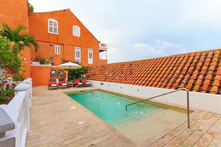 Car026 - Luxuosa casa colonial no centro histórico