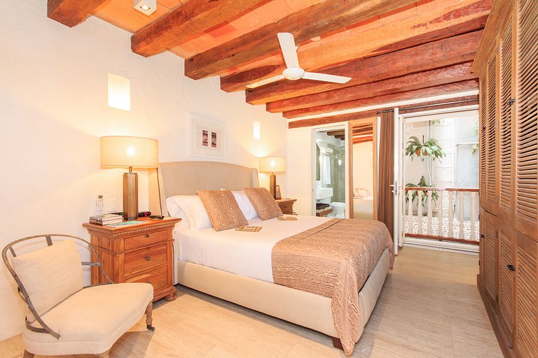 Car026 - Casa colonial de lujo en el centro histórico