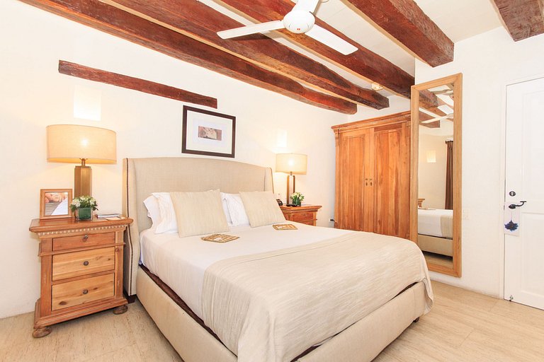 Car026 - Casa colonial de lujo en el centro histórico