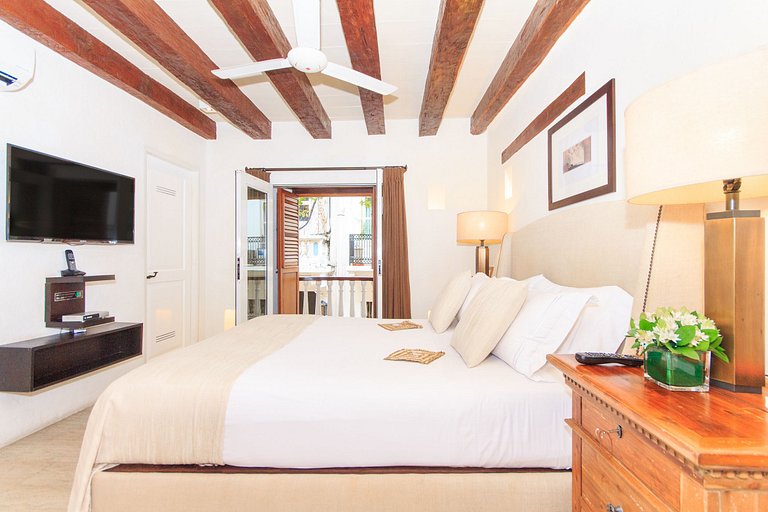 Car026 - Luxuosa casa colonial no centro histórico