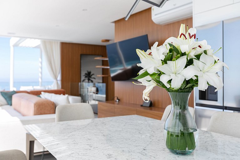 Rio088 - Fantástica cobertura de 4 suítes no Vidigal