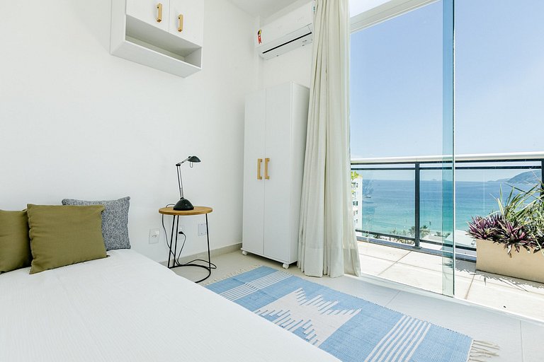 Rio066 - 3 bedroom penthouse in Ipanema with views