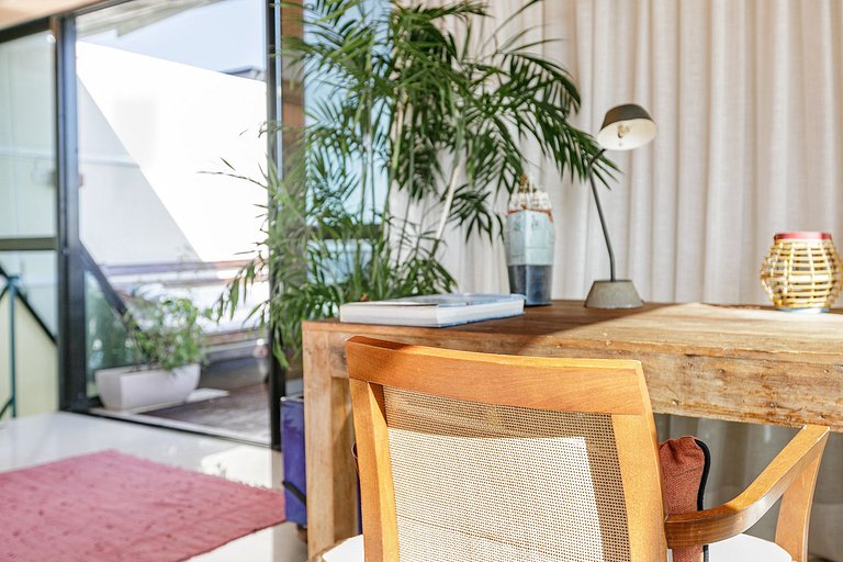 Rio069 - Beautiful 3 bedroom penthouse in Ipanema