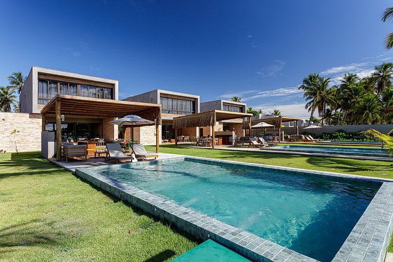 Ala002 - Trois villas pieds dans l'eau sur la plage de Marce