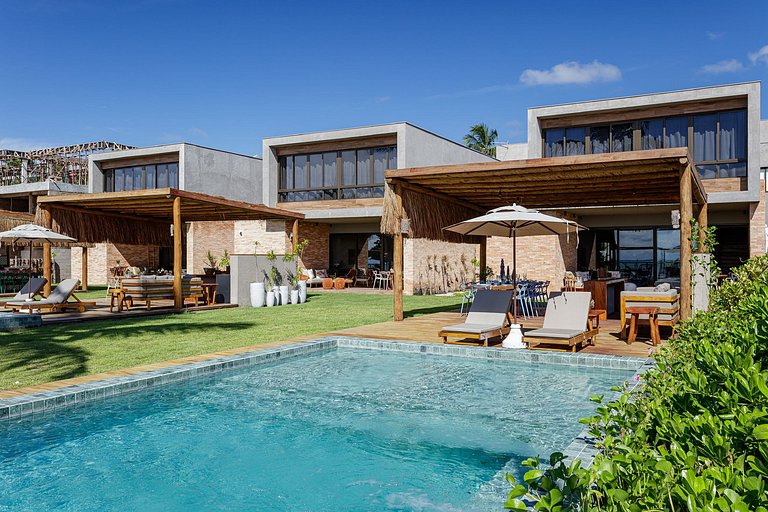 Ala002 - Trois villas pieds dans l'eau sur la plage de Marce