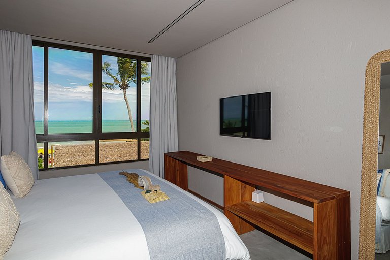 Ala002 - Trois villas pieds dans l'eau sur la plage de Marce