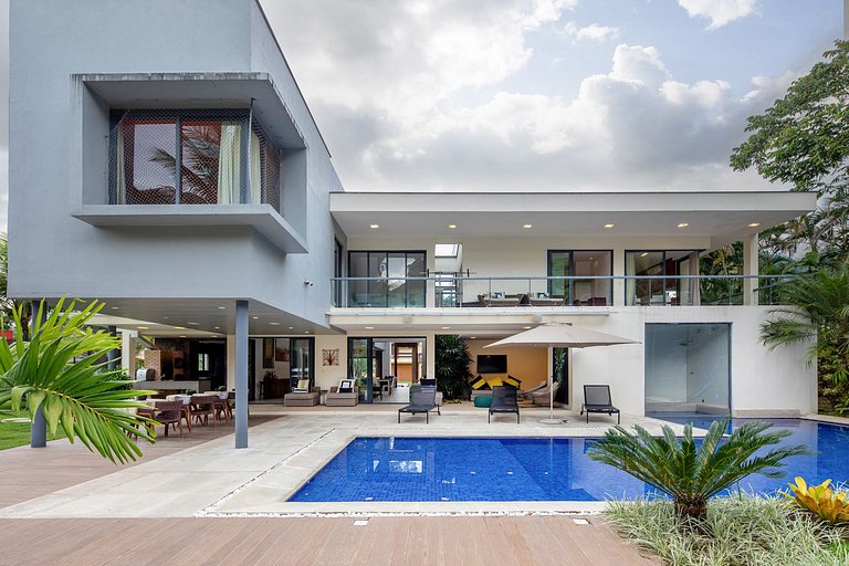 Ang045 - Villa à Angra dos Reis