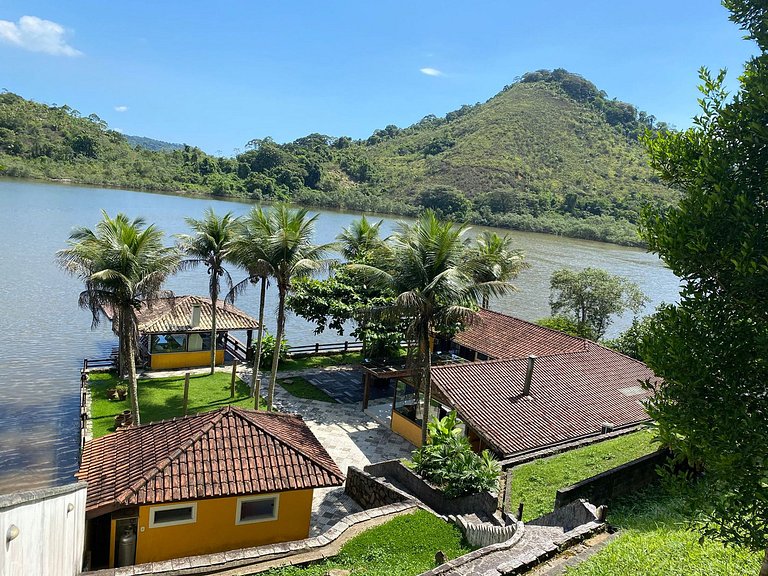 Ang062 - Beautiful beachfront house in an Angra dos Reis con