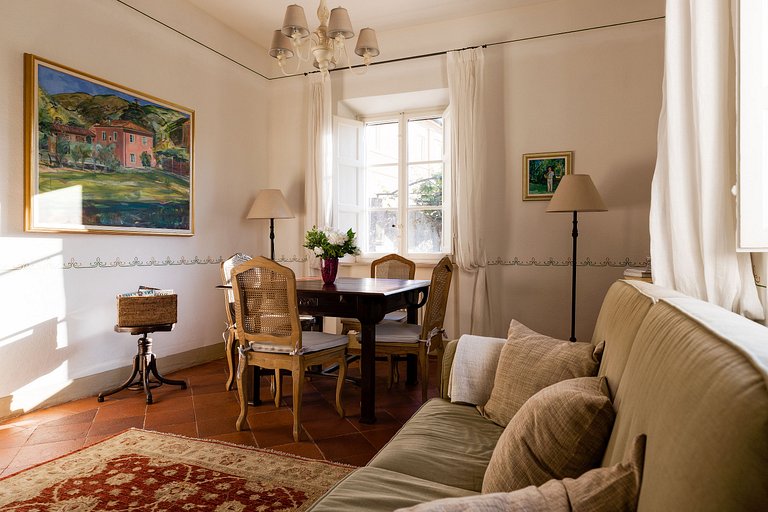 Tus022 - A beautiful 18th-century villa next to Lucca