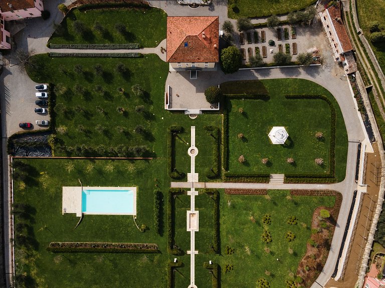 Tus022 - Une belle villa du XVIIIe siècle à côté de Lucca.